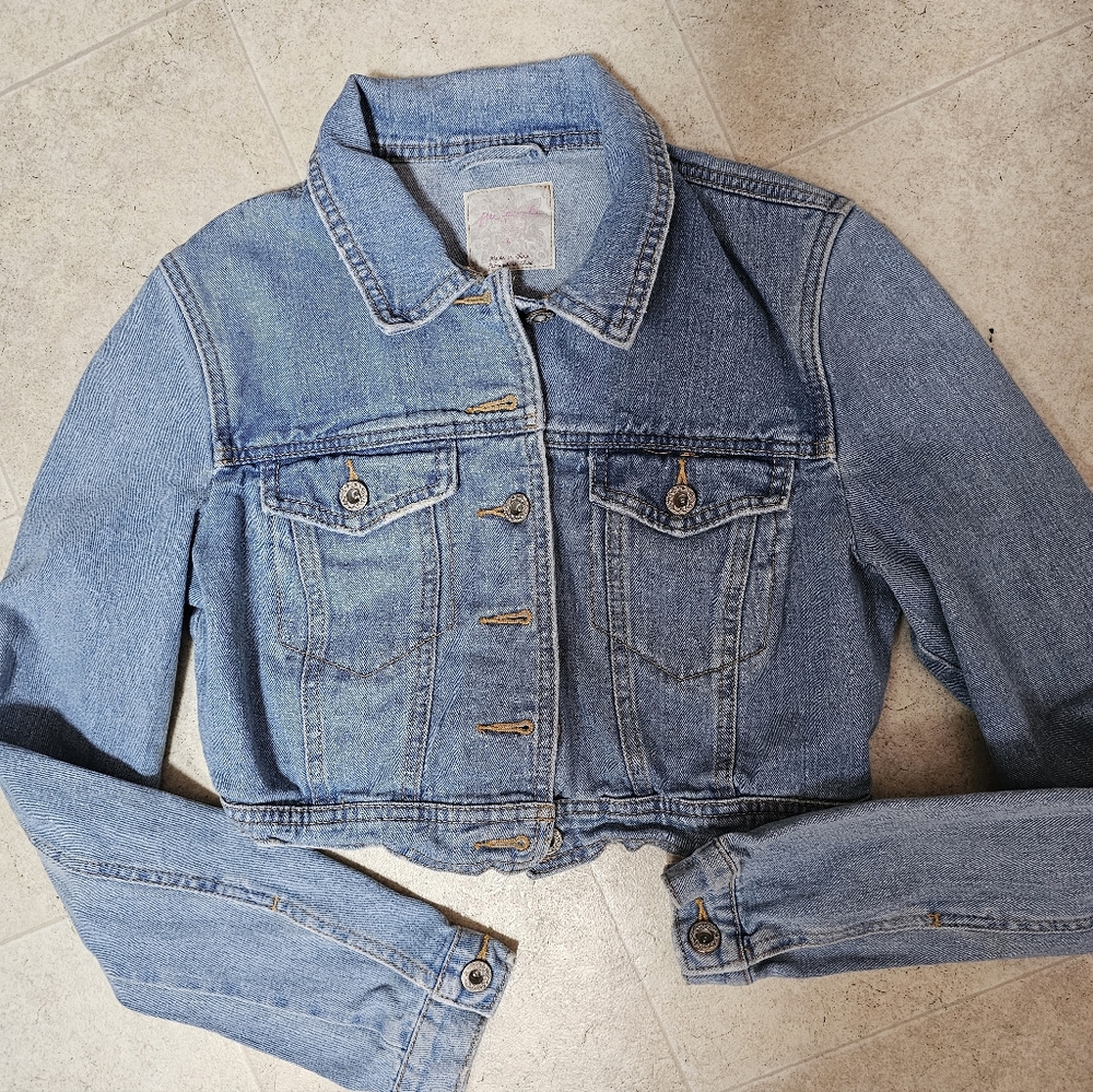 Free People Denim Jacket Women's S Crop Two-Tone Blue Jean Shrunken Trucker Boho